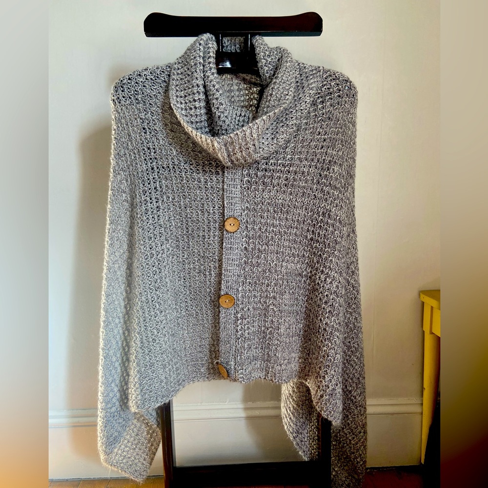 Chunky knit gray sweater poncho
